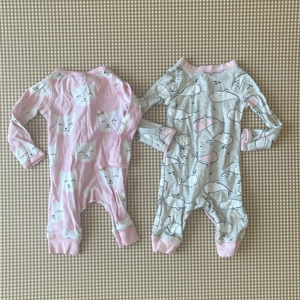 Carter’s Set of 2 newborn footless pajamas‎